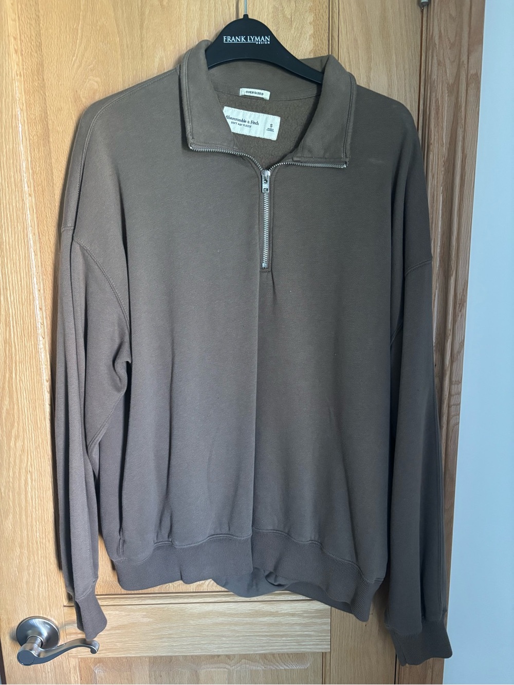 Abercrombie & Fitch Men’s Brown Half-Zip Sweatshirt